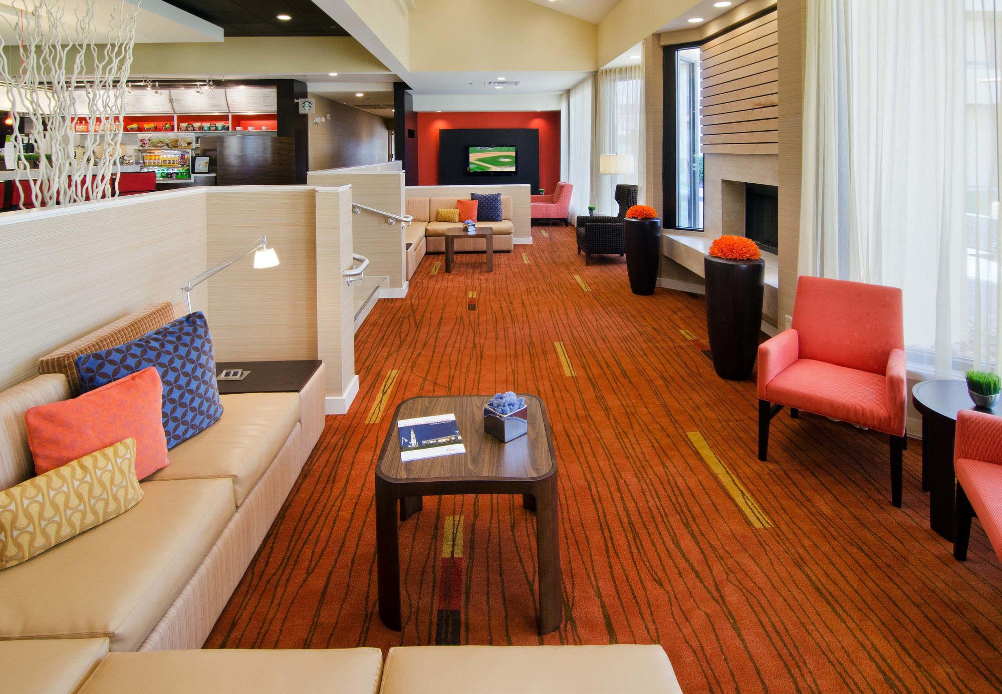Courtyard By Marriott Huntsville University Drive Ngoại thất bức ảnh