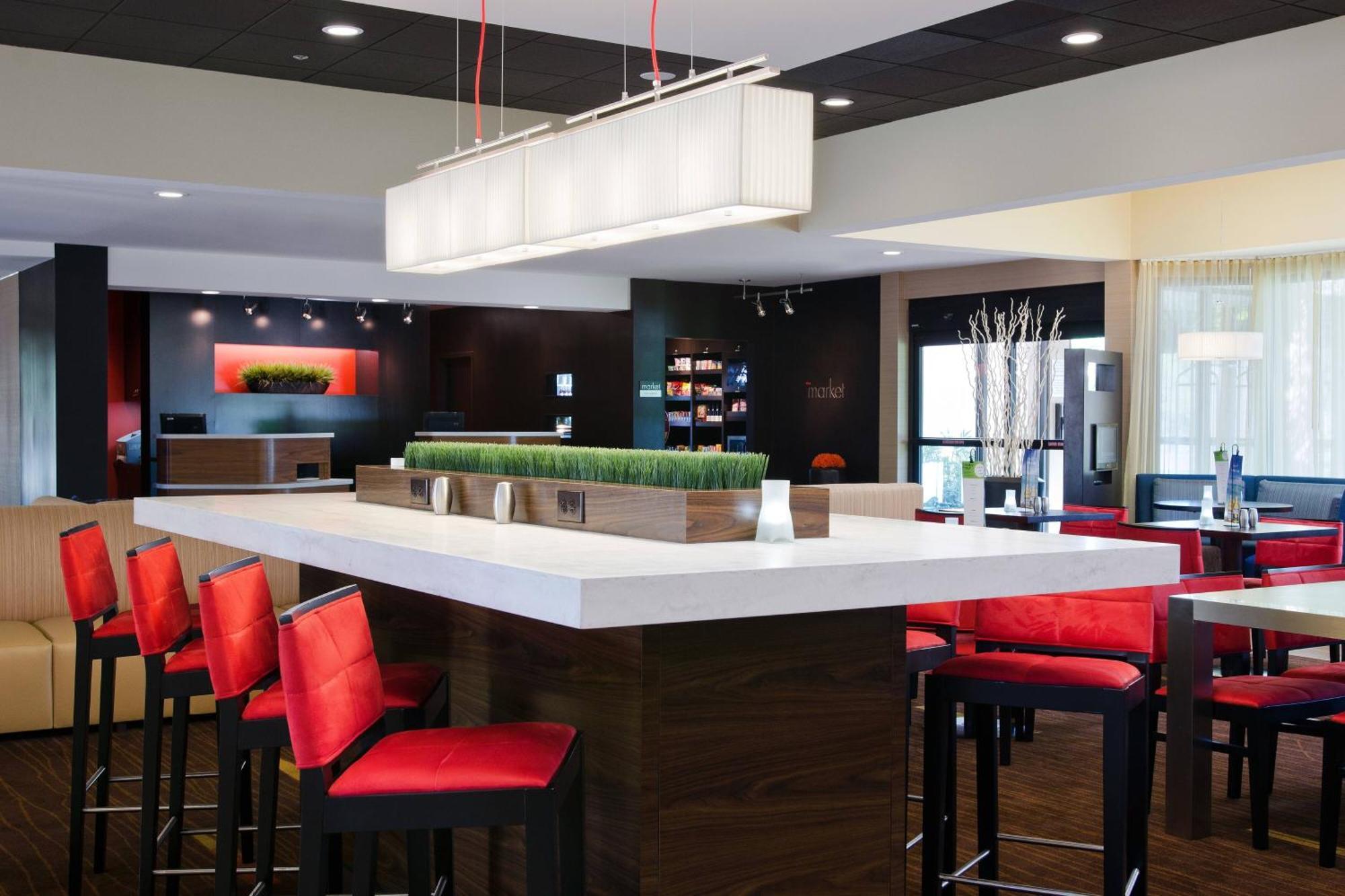 Courtyard By Marriott Huntsville University Drive Ngoại thất bức ảnh