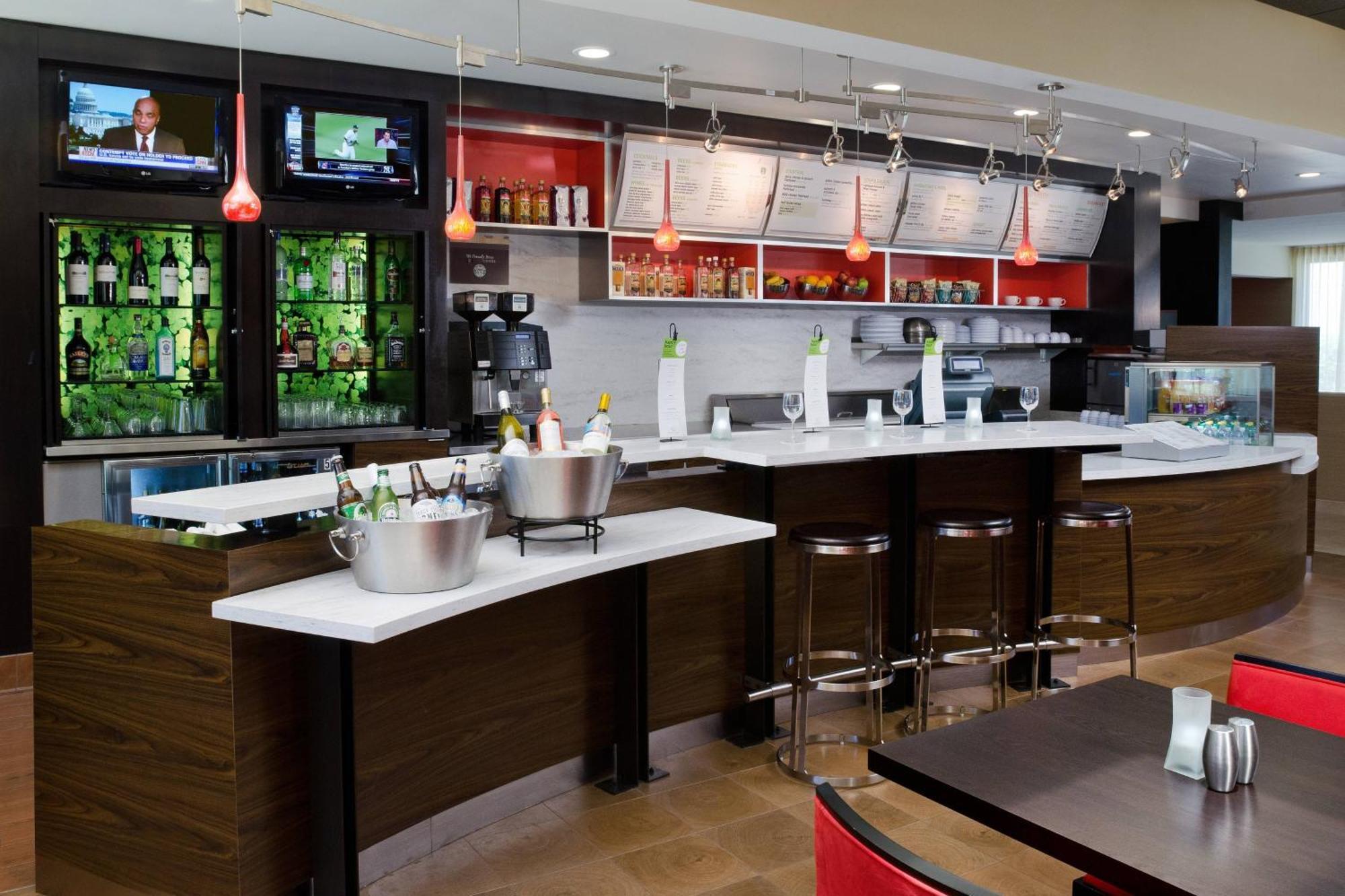 Courtyard By Marriott Huntsville University Drive Ngoại thất bức ảnh