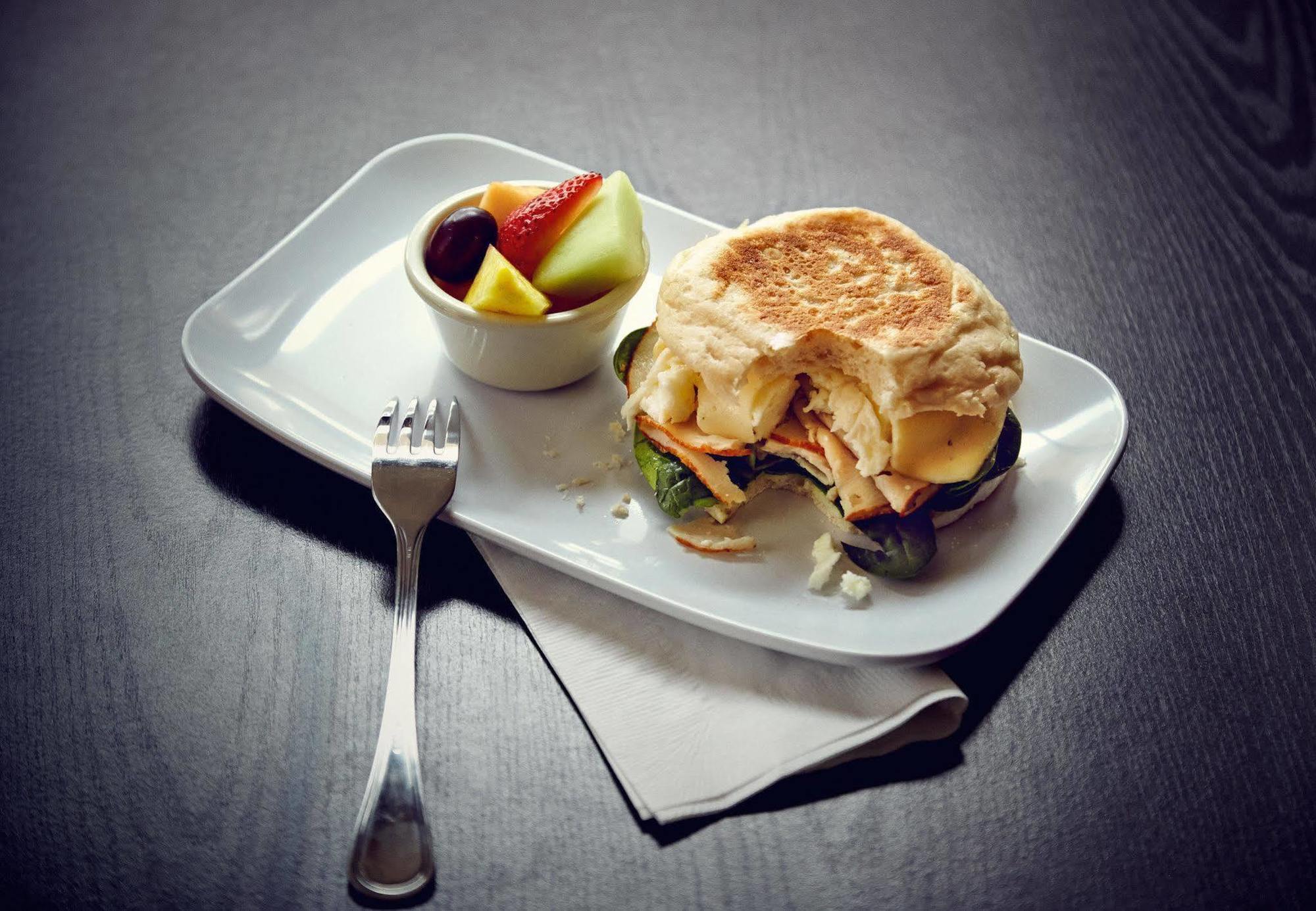 Courtyard By Marriott Huntsville University Drive Ngoại thất bức ảnh